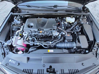 Toyota Camry Hybrid LE 2021