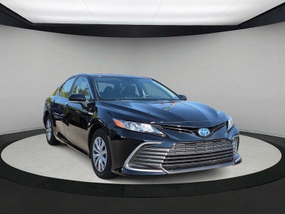 Toyota Camry Hybrid LE 2021