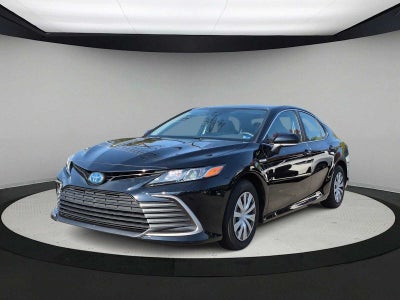 Toyota Camry Hybrid LE 2021
