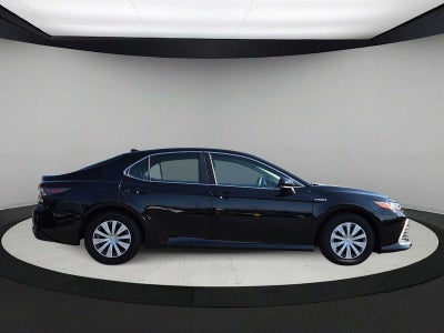 Toyota Camry Hybrid LE 2021
