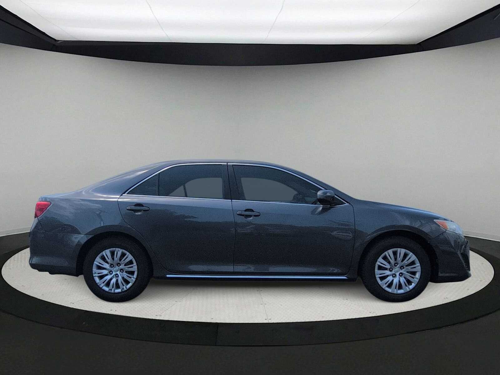 Toyota Camry LE 2012