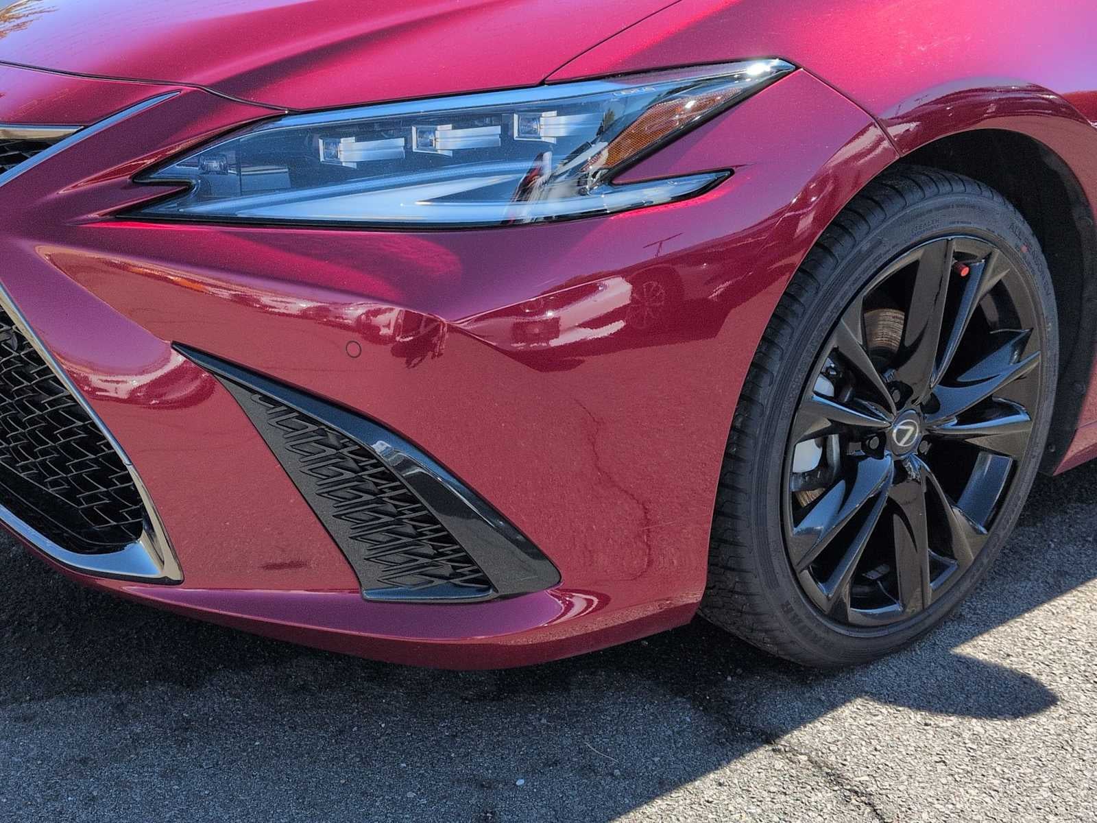 Lexus ES 300h F SPORT 2022