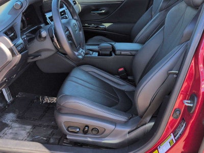 Lexus ES 300h F SPORT 2022