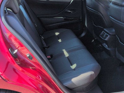 Lexus ES 300h F SPORT 2022