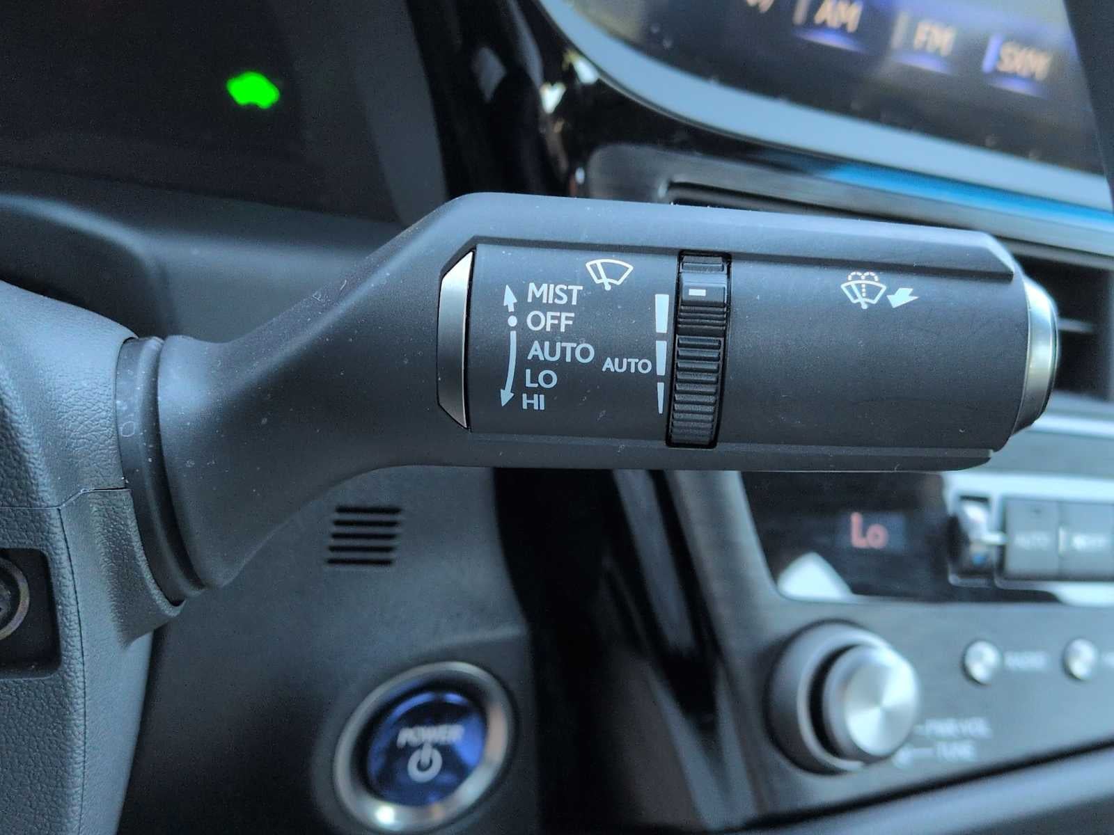 Lexus ES 300h F SPORT 2022