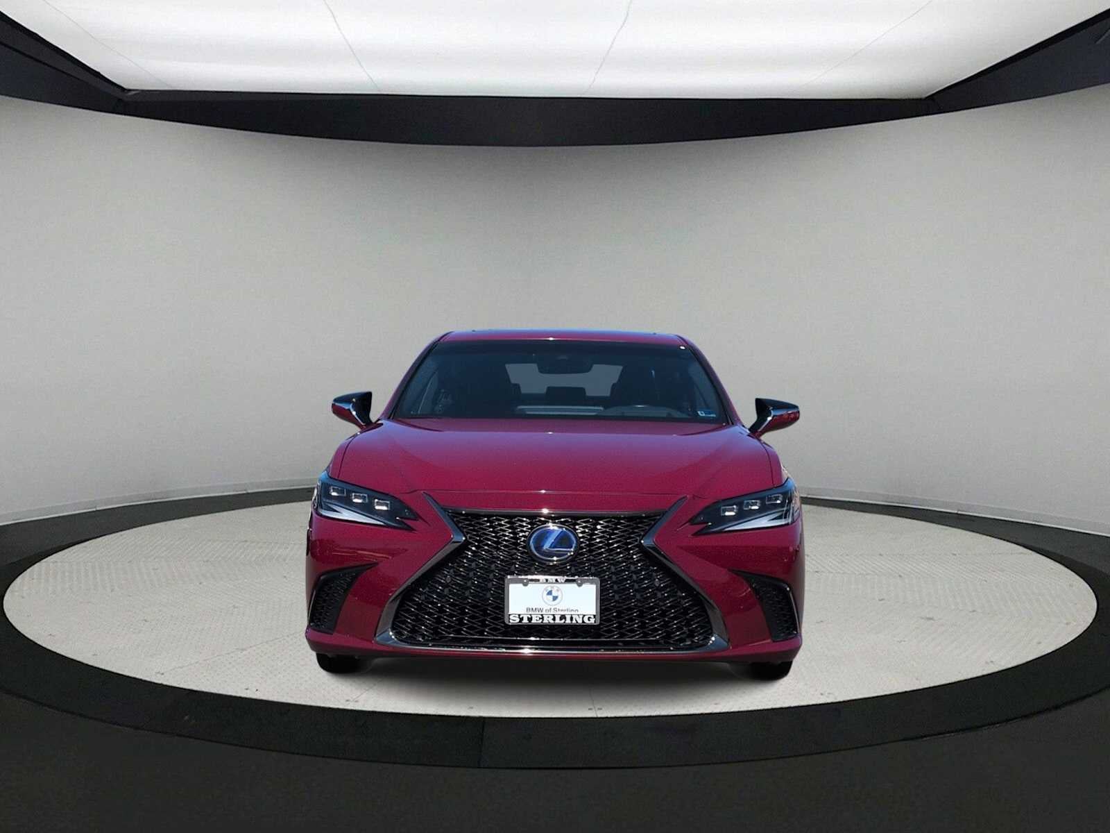 Lexus ES 300h F SPORT 2022
