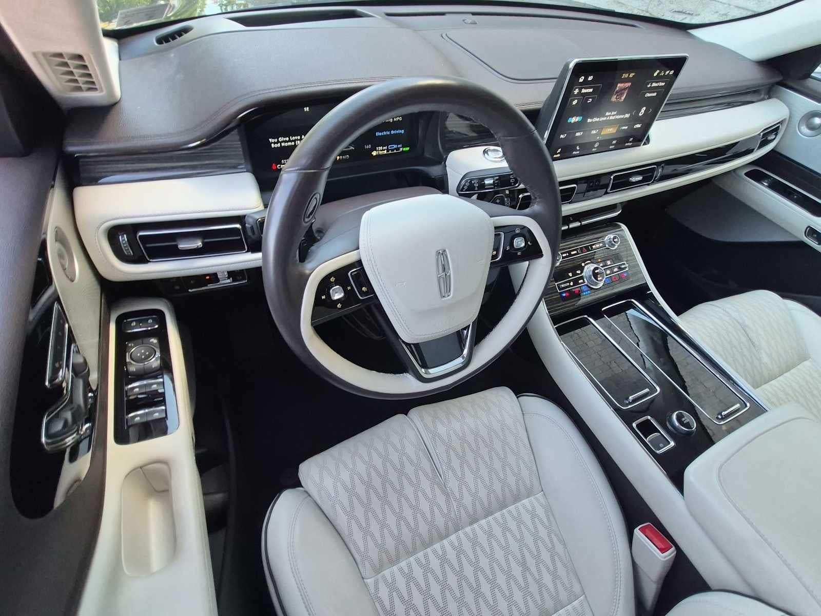 2022 Lincoln Aviator Black Label Grand Touring