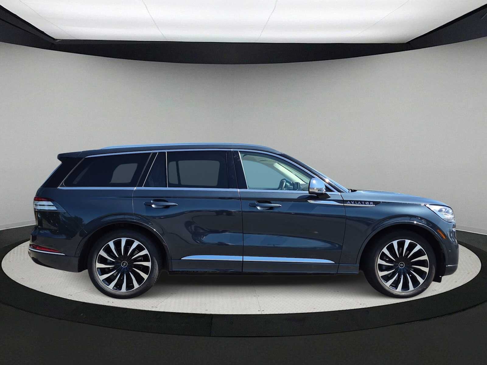 2022 Lincoln Aviator Black Label Grand Touring