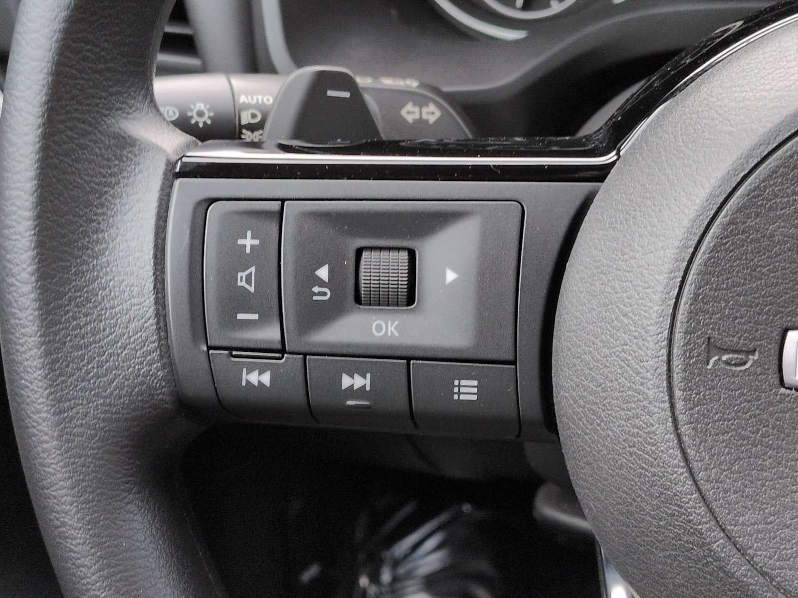 Nissan Rogue SV 2023
