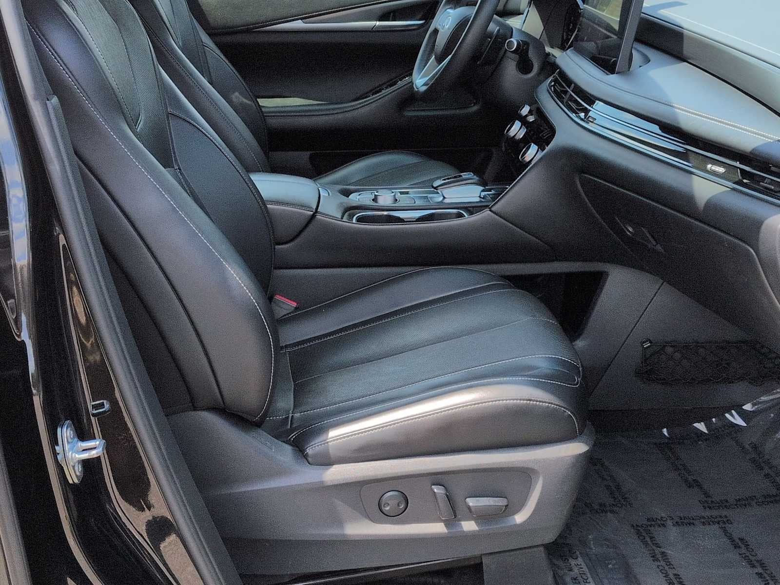 INFINITI QX60 LUXE 2023