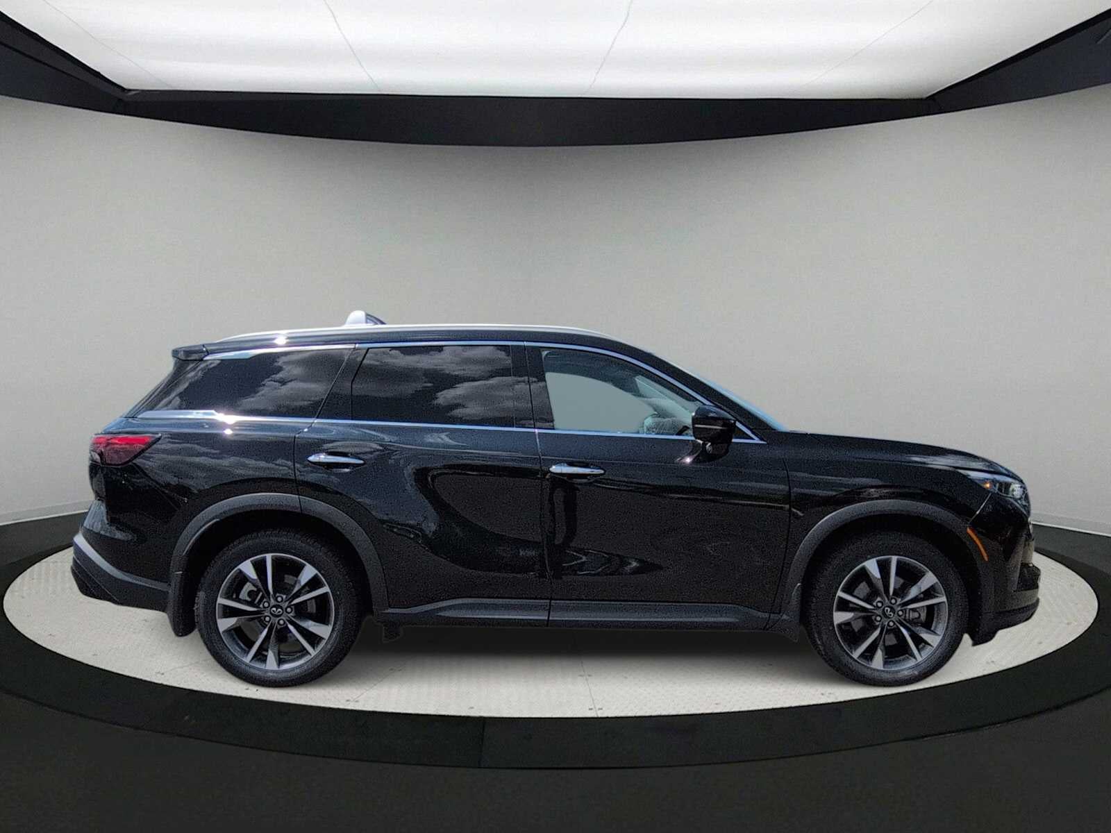 INFINITI QX60 LUXE 2023