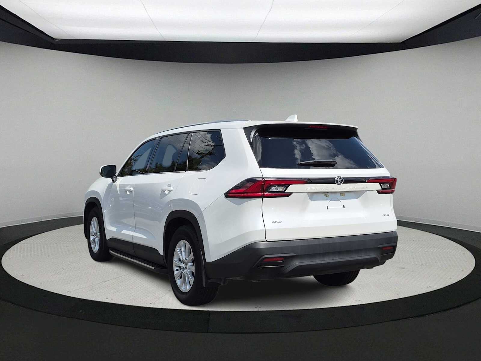 Toyota Grand Highlander XLE 2025
