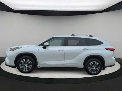 2022 Toyota Highlander Híbrido XLE