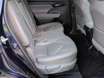 Toyota Highlander XLE 2021