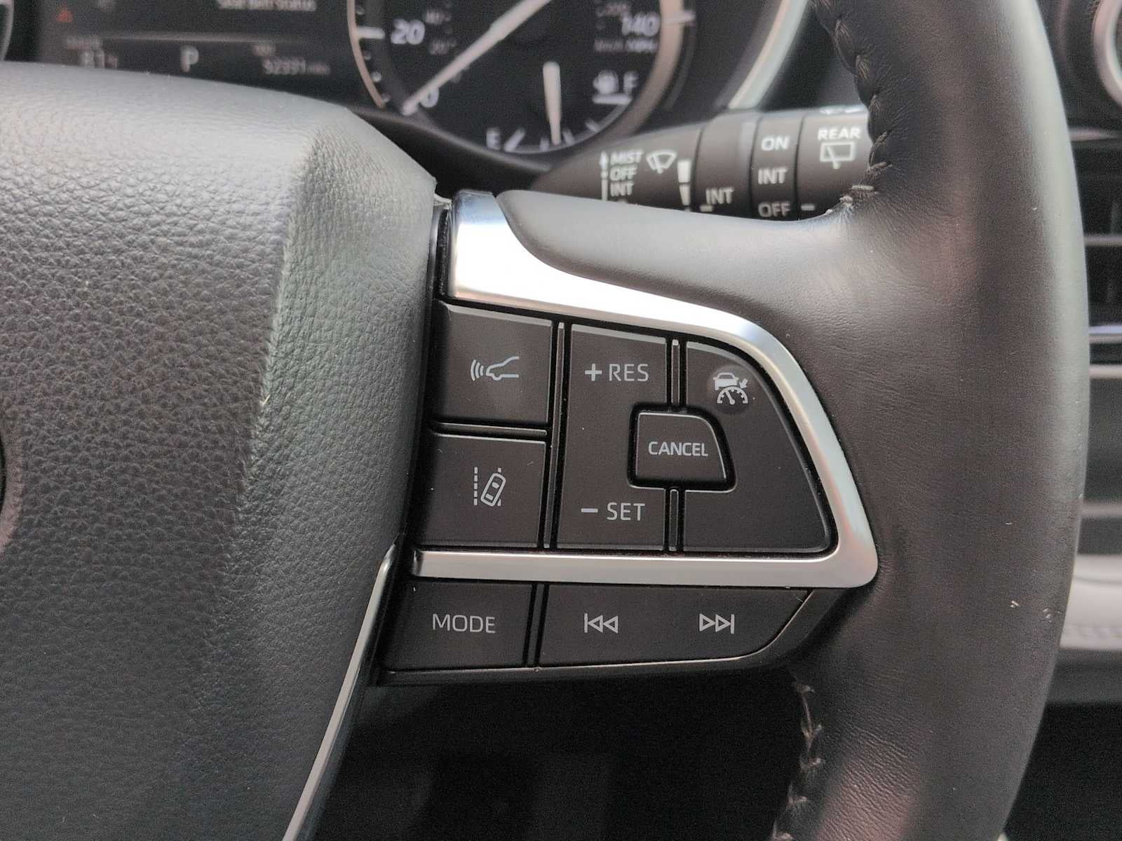 Toyota Highlander XLE 2021
