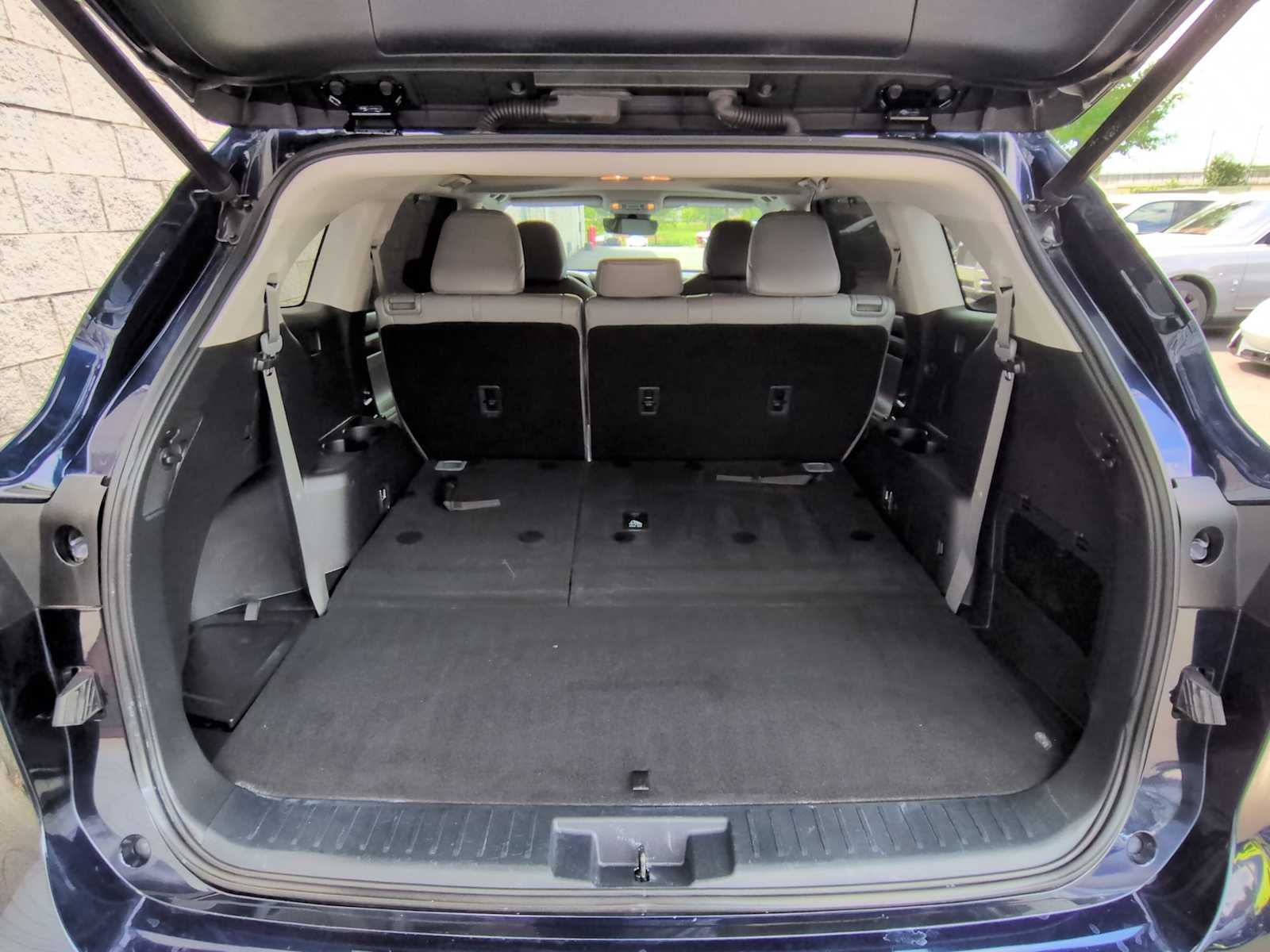 Toyota Highlander XLE 2021