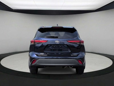 Toyota Highlander XLE 2021