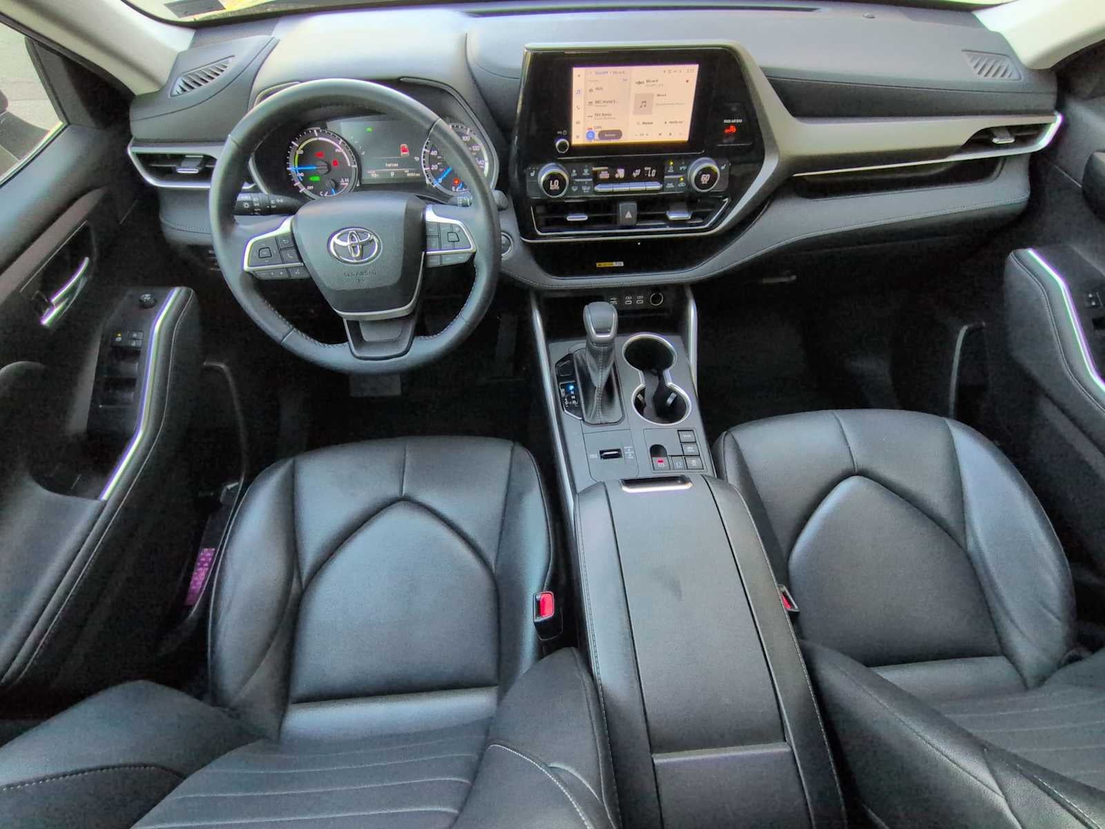 Toyota Highlander Hybrid XLE 2023