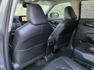 Toyota Highlander Hybrid XLE 2023