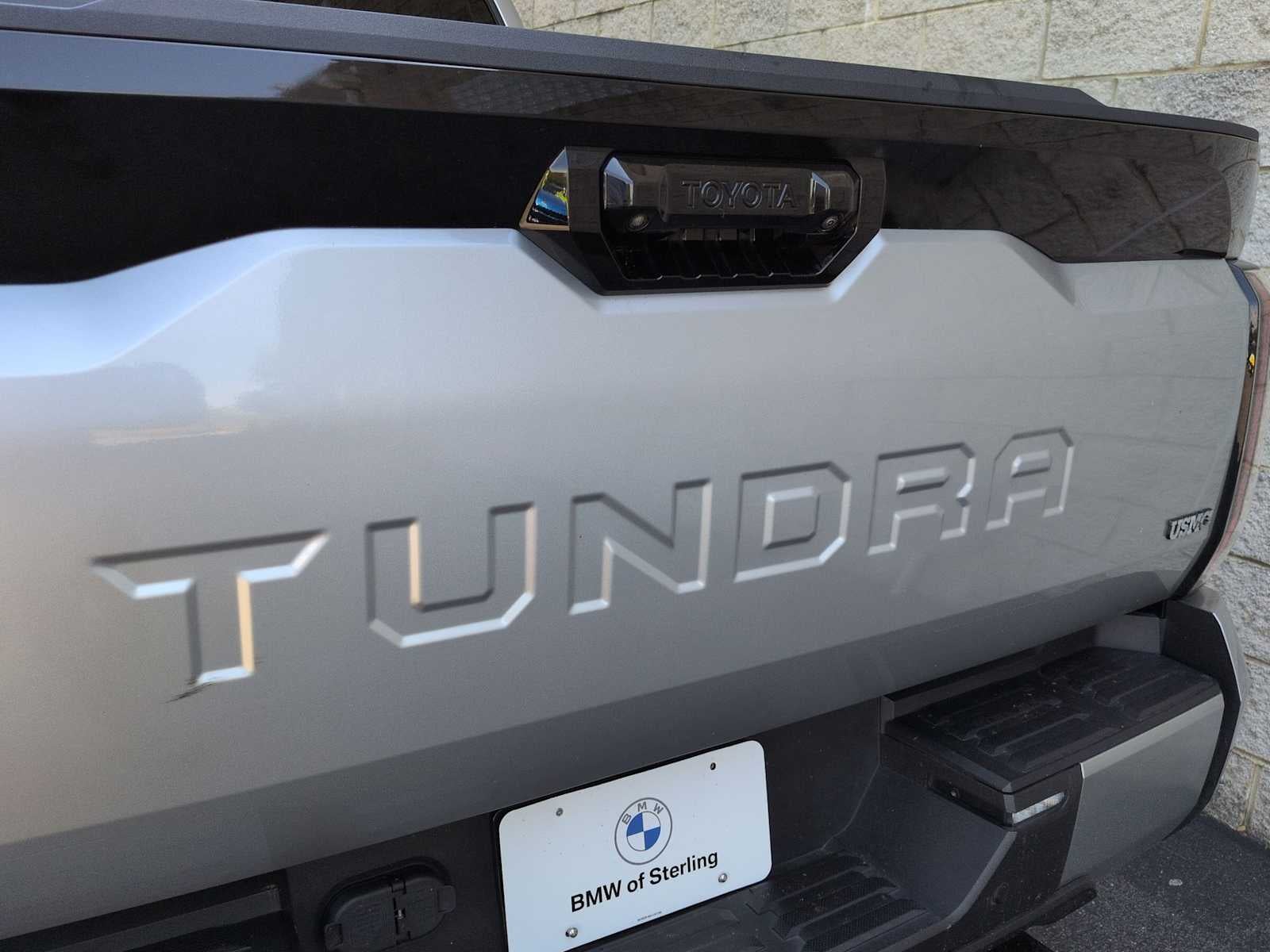 Toyota Tundra Platinum Hybrid 2023