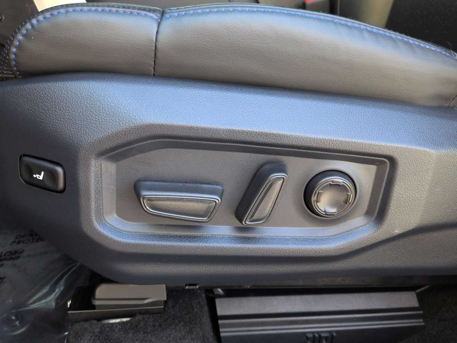 Toyota Tundra Platinum Hybrid 2023