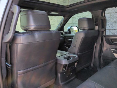 Toyota Tundra Platinum Hybrid 2023