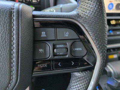 Toyota Tundra Platinum Hybrid 2023