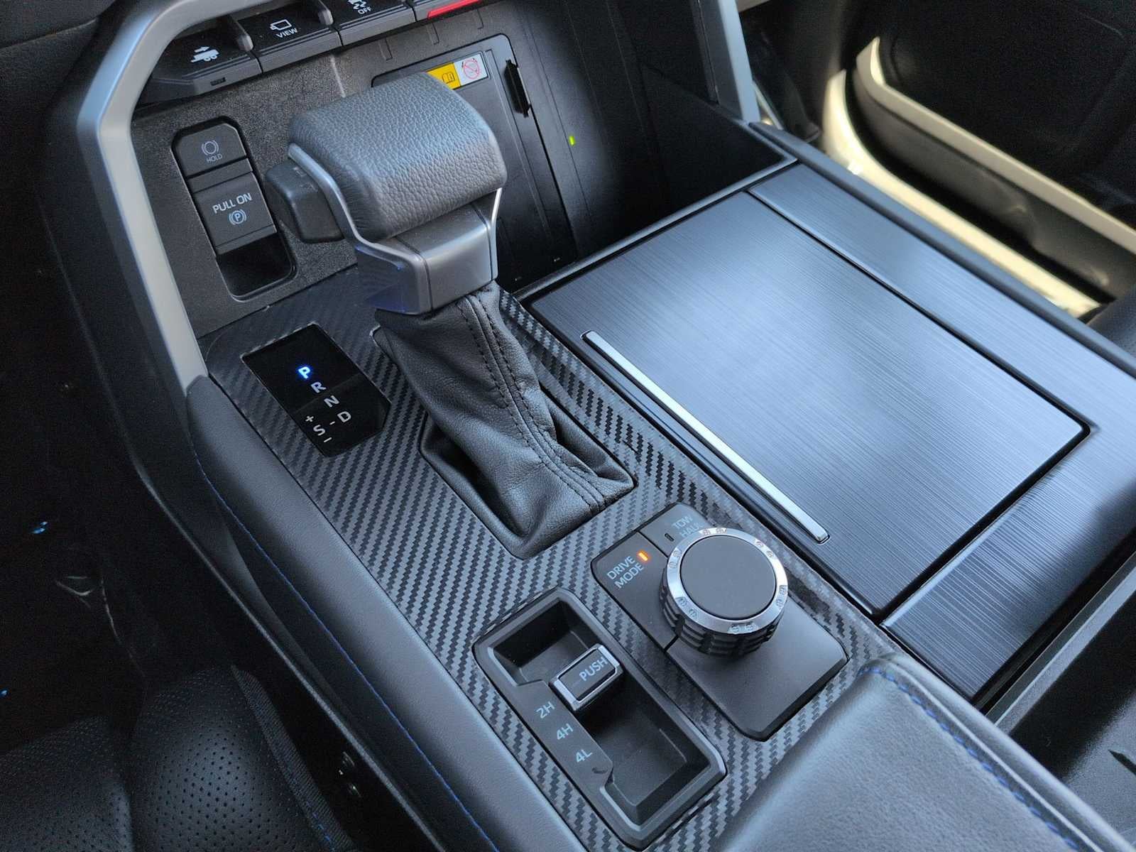 Toyota Tundra Platinum Hybrid 2023