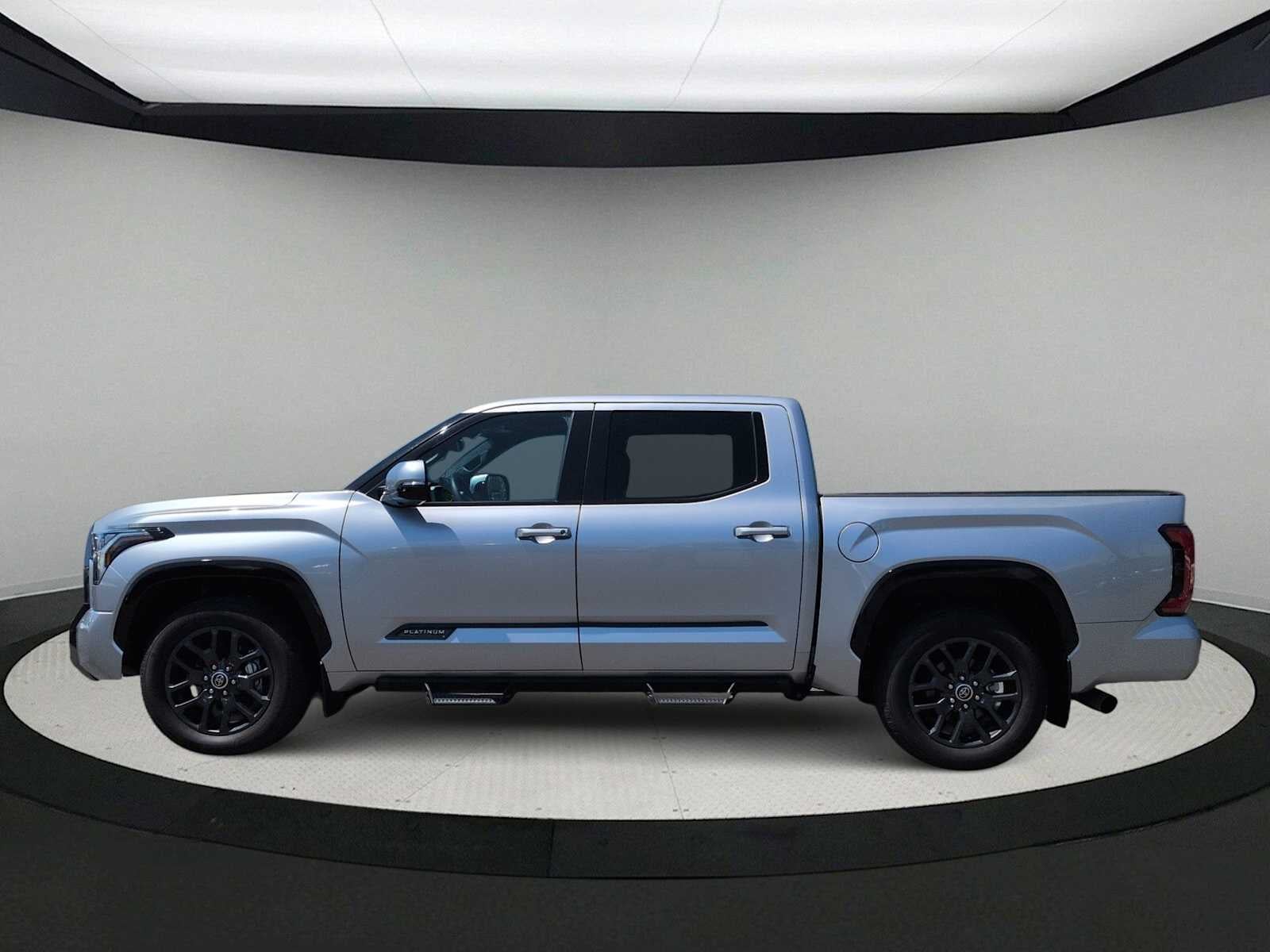 Toyota Tundra Platinum Hybrid 2023