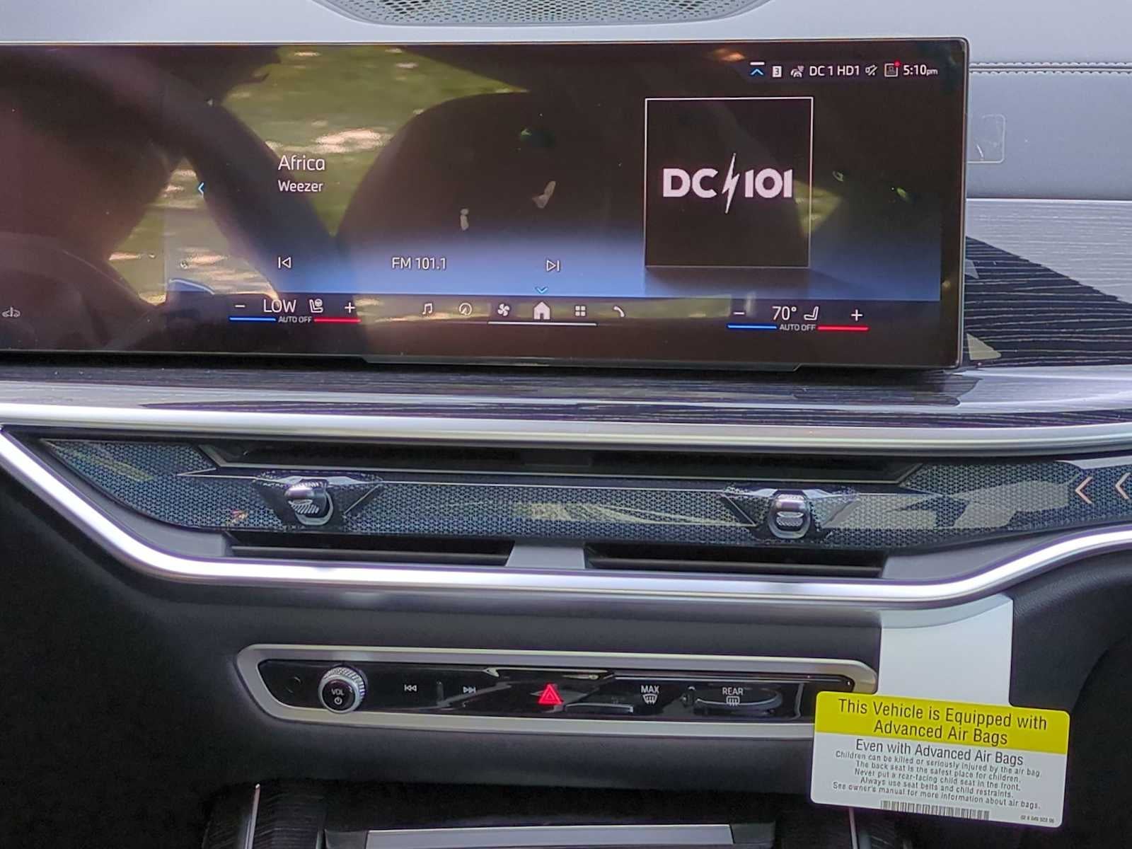 2025 BMW X7 xDrive40i