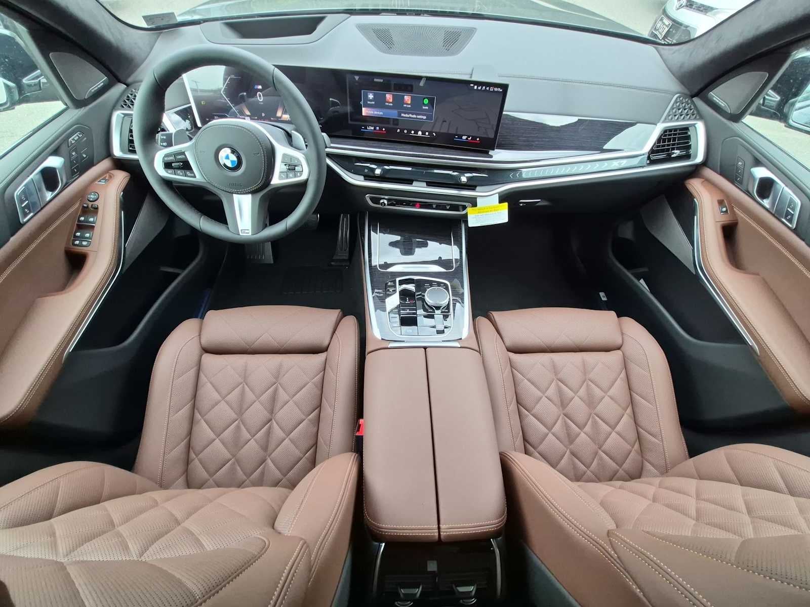 2027 BMW X7 xDrive40i