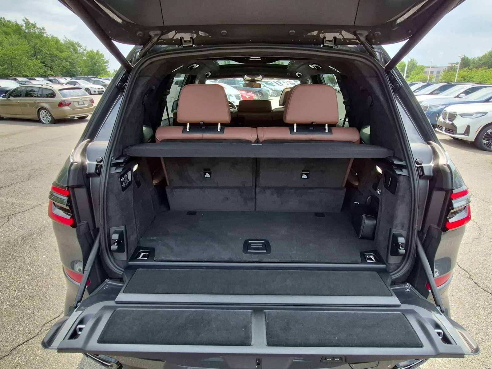 2027 BMW X7 xDrive40i
