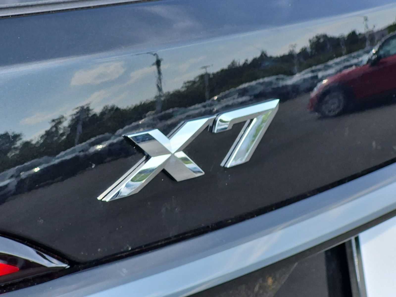 2027 BMW X7 xDrive40i