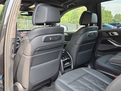 2027 BMW X7 xDrive40i