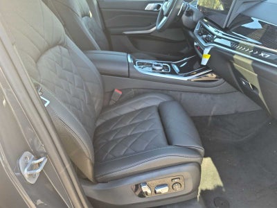 2027 BMW X7 xDrive40i