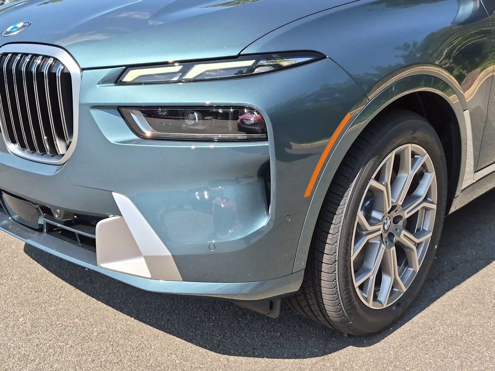 2027 BMW X7 xDrive40i