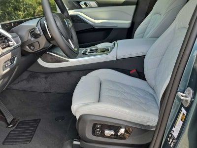 2027 BMW X7 xDrive40i