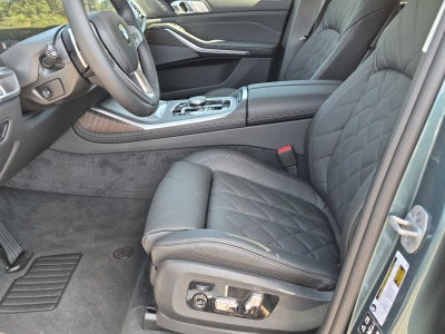 2027 BMW X7 xDrive40i