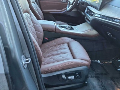 2024 BMW X7 xDrive40i