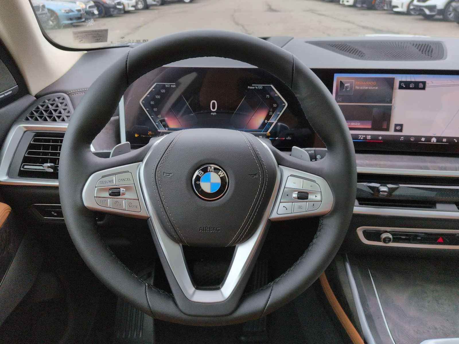 2027 BMW X7 xDrive40i