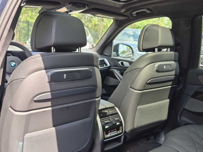 2027 BMW X7 xDrive40i