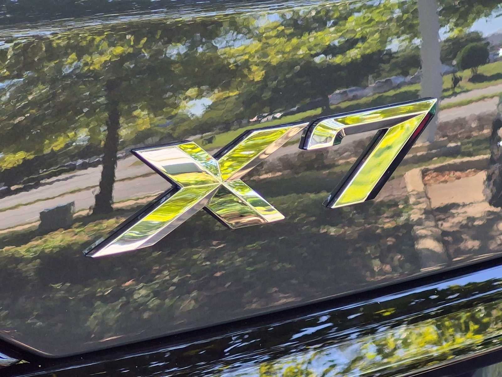 2027 BMW X7 xDrive40i