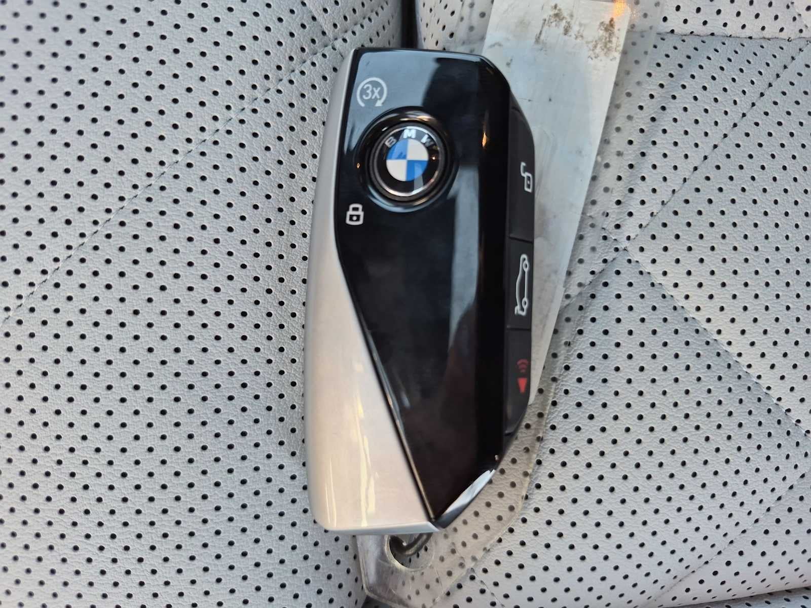 2027 BMW X7 xDrive40i