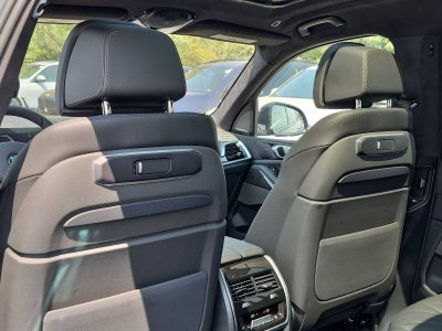 2027 BMW X7 xDrive40i