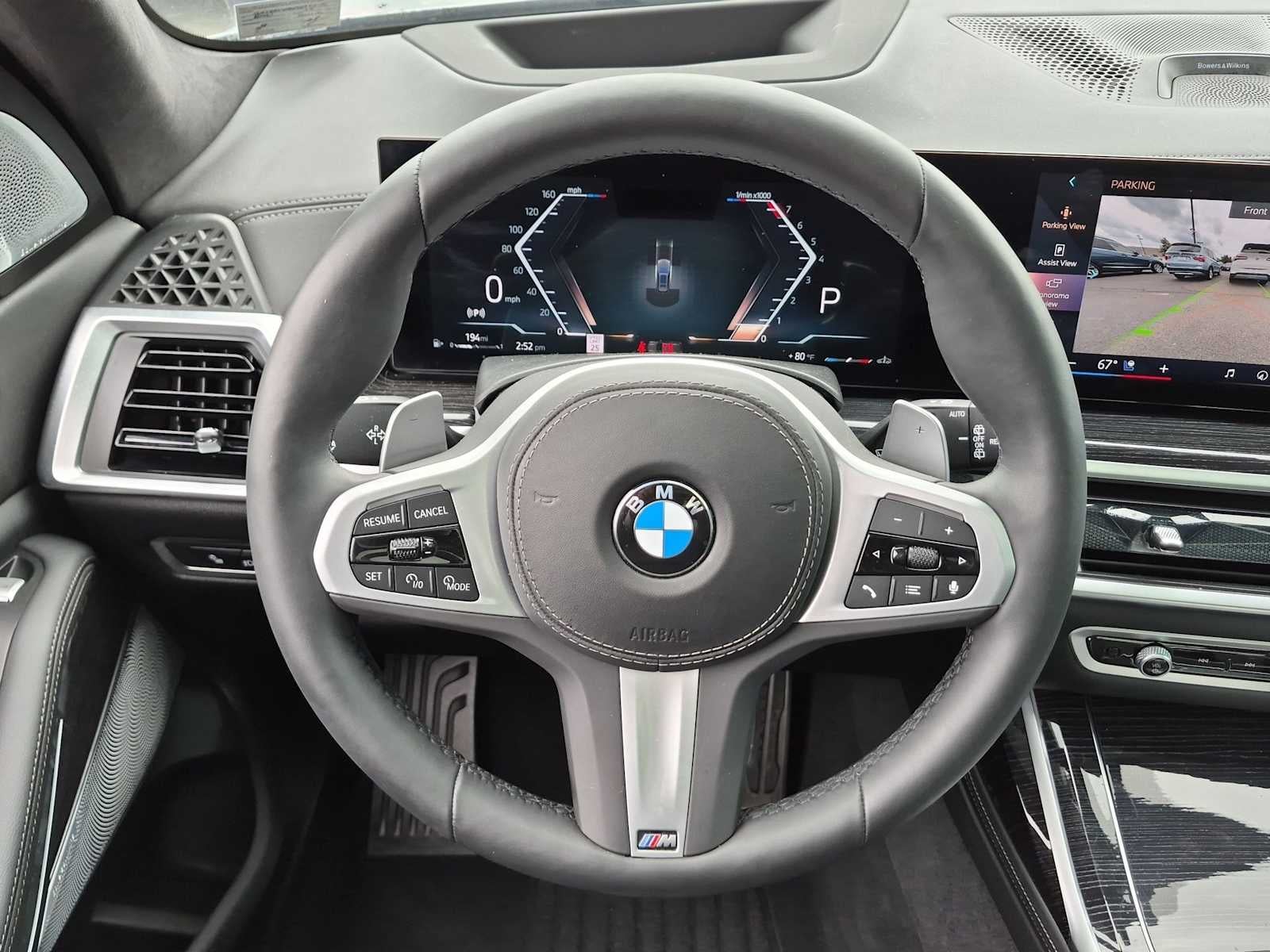 2025 BMW X7 xDrive40i