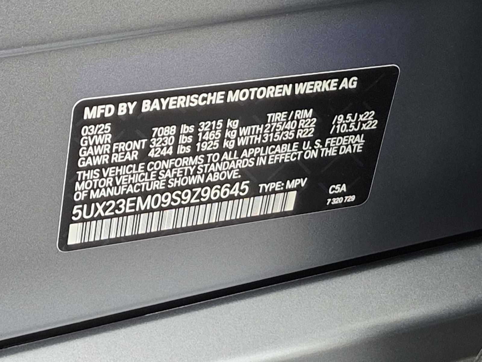 2025 BMW X7 xDrive40i
