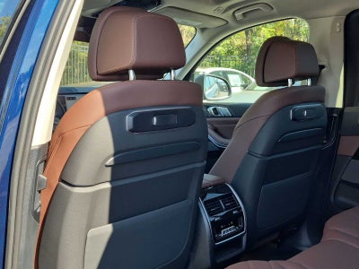 2027 BMW X7 xDrive40i