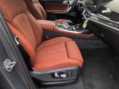 2027 BMW X7 xDrive40i