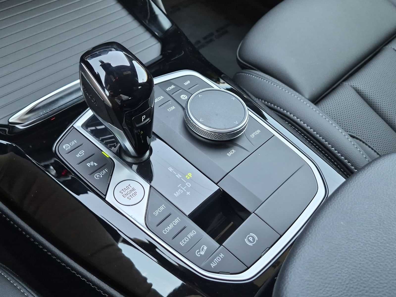 2023 BMW X4 xDrive30i