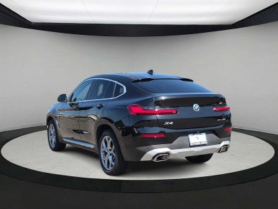 2023 BMW X4 xDrive30i